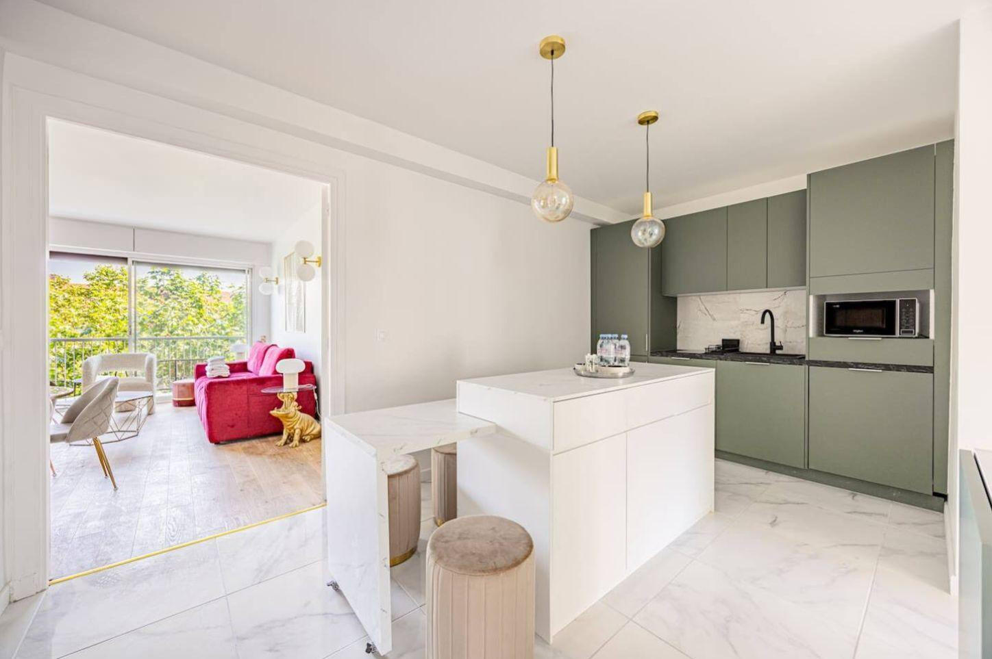 
                                                Location
                                                 Appart 3 Chambres#3SDB#Champ de Mars#Tour Eiffel