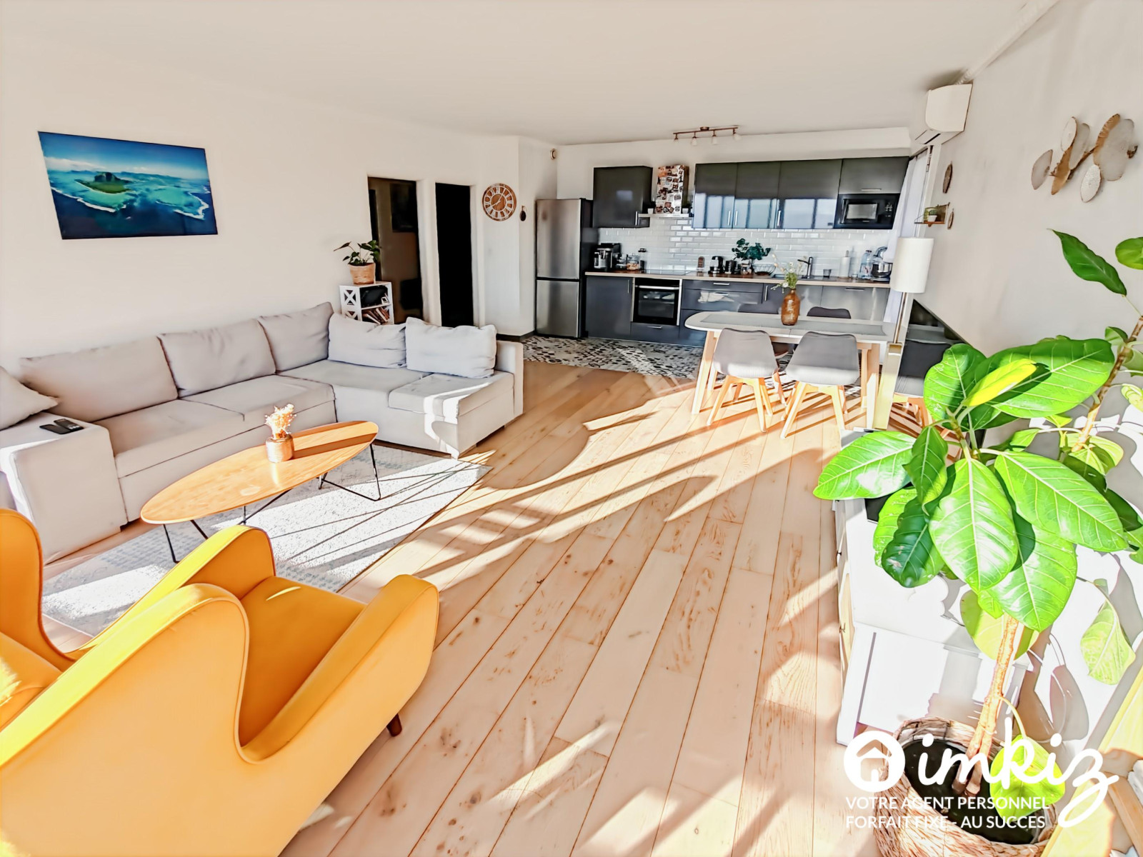 
                                                Vente
                                                 Appart 3 pièces avec piscine et vue panoramique