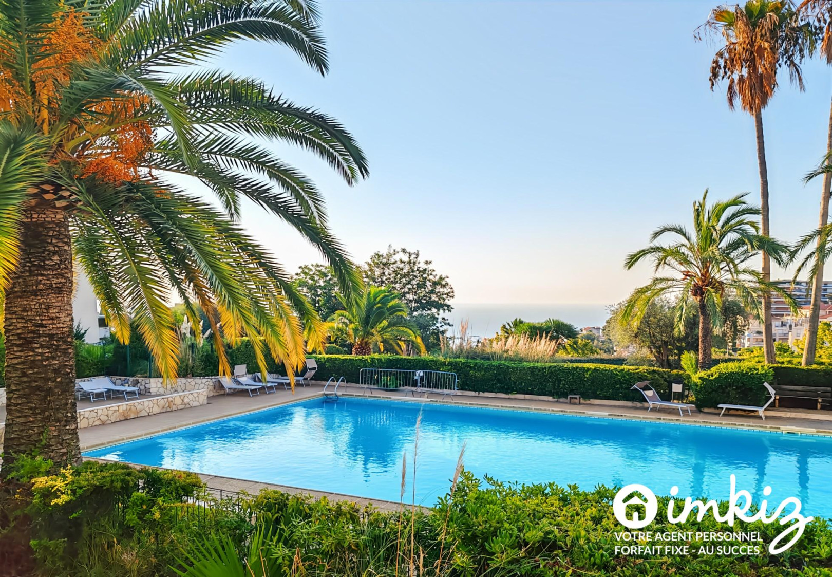 
                                                Vente
                                                 Appart 3 pièces avec piscine et vue panoramique
