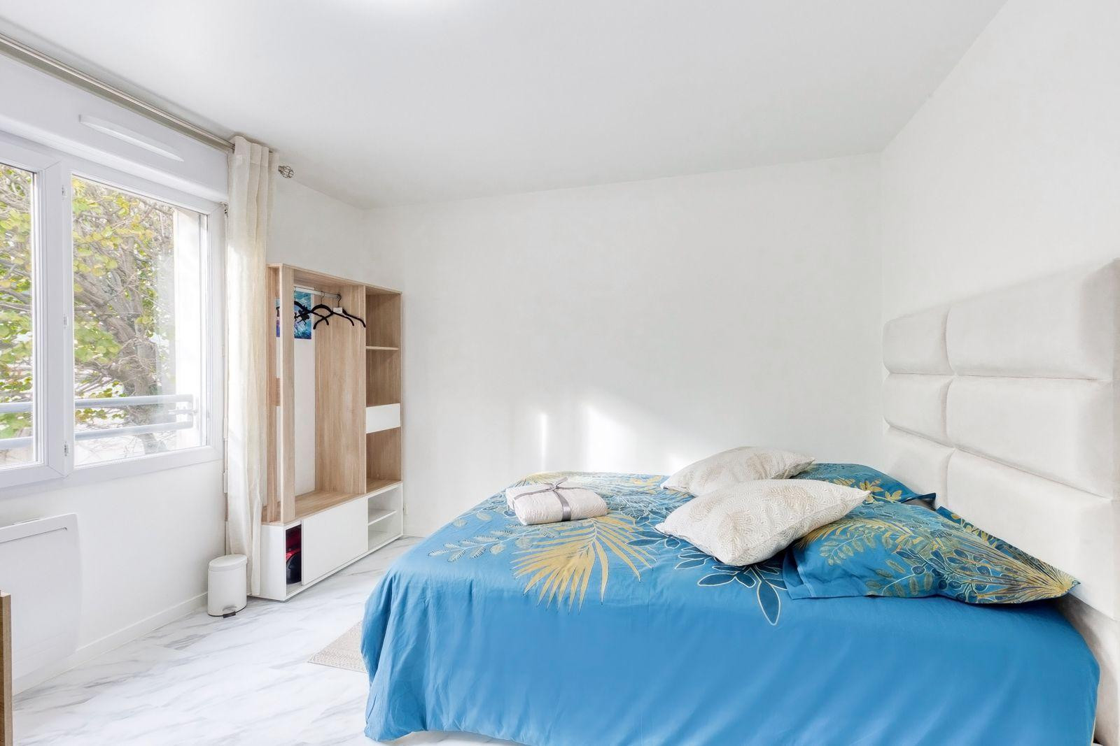 
                                                Location
                                                 Appart clé en main pied L12 Mairie d'issy + parkin