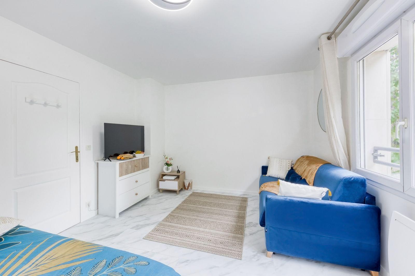 
                                                Location
                                                 Appart clé en main pied L12 Mairie d'issy + parkin