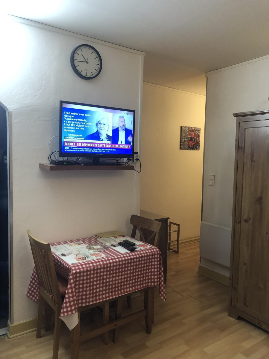 
                                                Location
                                                 Appart Meublé tout confort centre ville Verdun