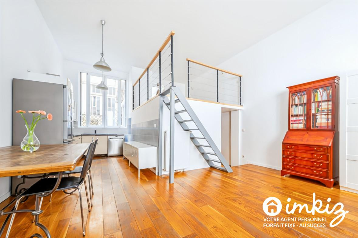 
                                                Vente
                                                 Appart style loft dans le quartier des artistes.