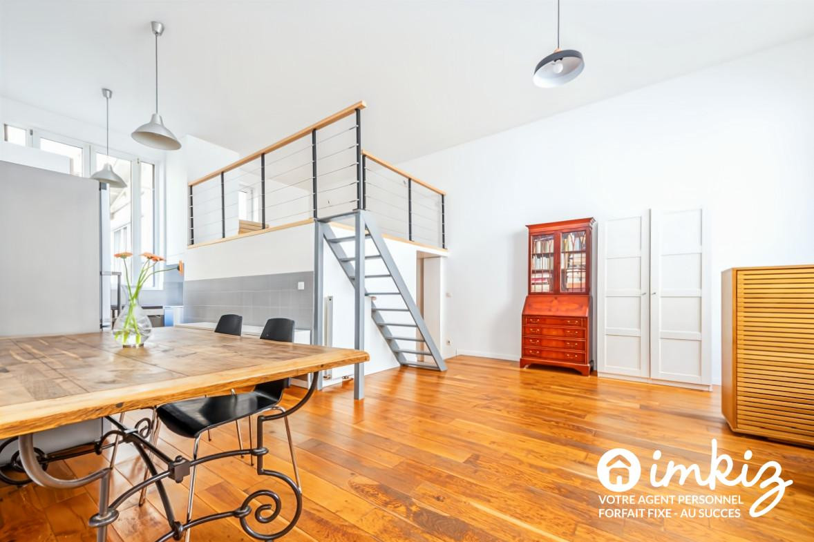 
                                                Vente
                                                 Appart style loft dans le quartier des artistes.