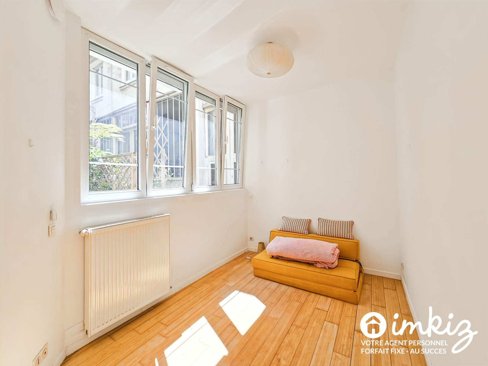 
                                                Vente
                                                 Appart style loft dans le quartier des artistes.