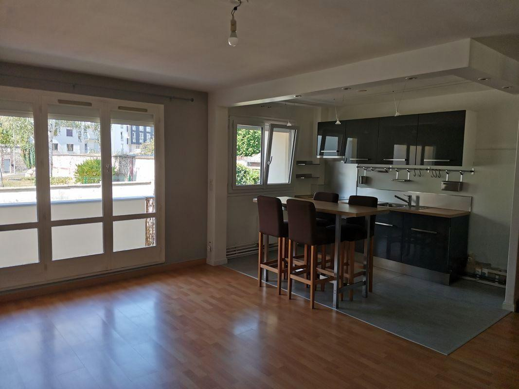 
                                                Location
                                                 Appart. T2 - conservatoire / boulingrin