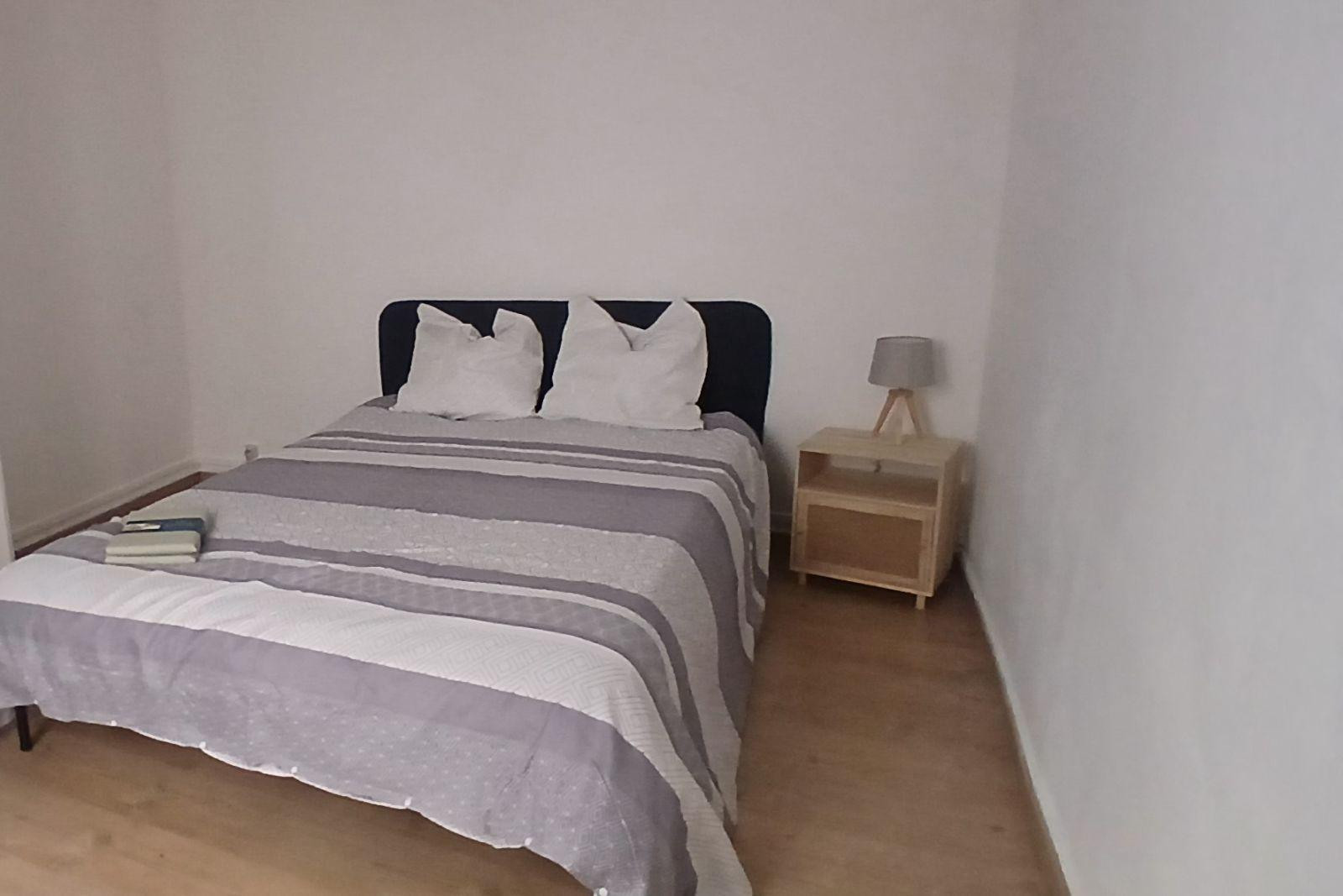 
                                                Location
                                                 Appart T2 meublé à Lyon 9