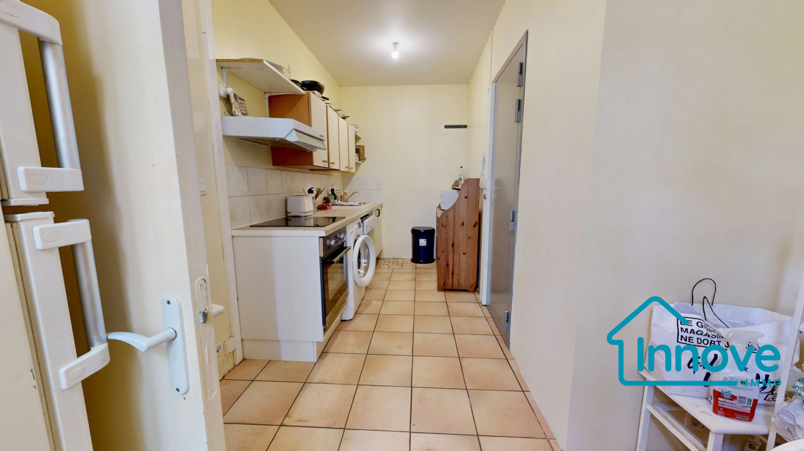 
                                                Vente
                                                 Appartemeent T4 à vendre -Jouy-en-Josas centre