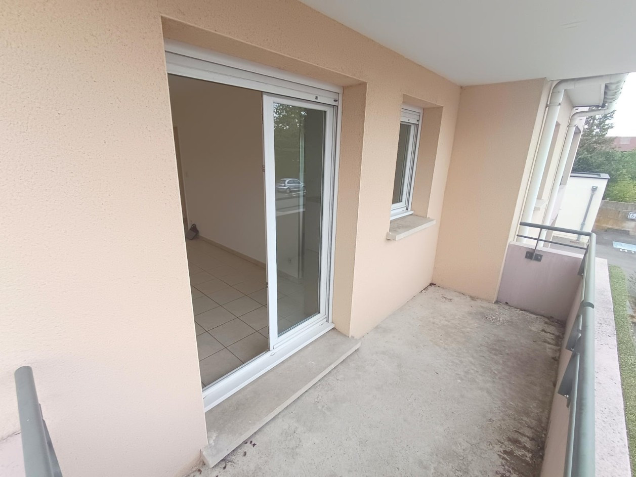 
                                                Location
                                                 Appartement 1 chambre bureau balcon parking