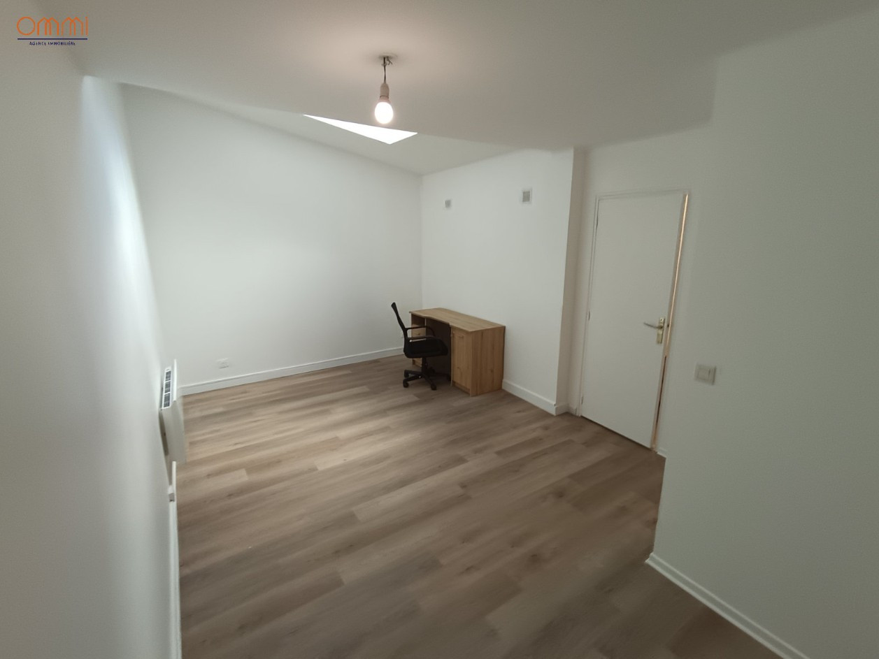 
                                                Location
                                                 Appartement 1 chambre La Hotoie