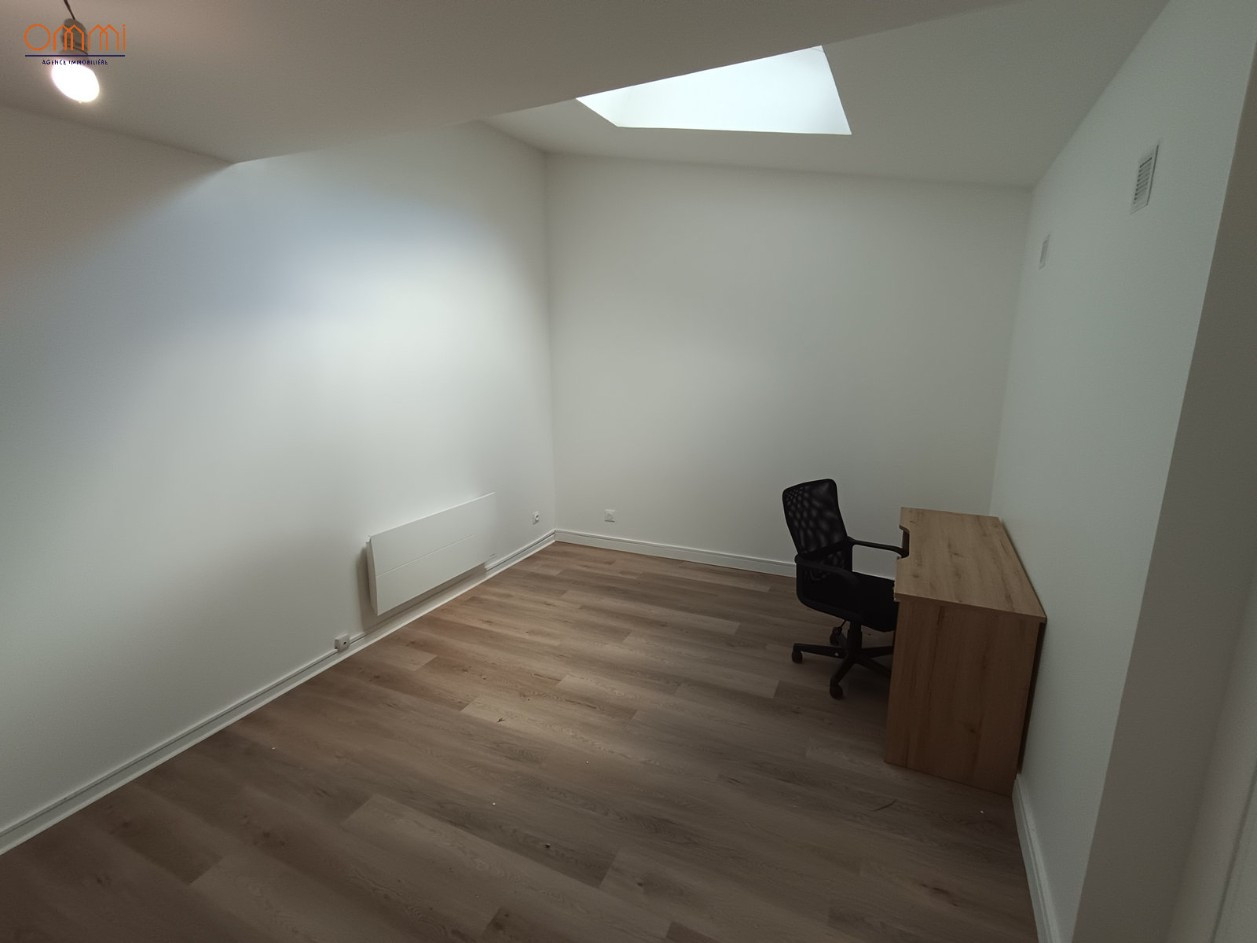 
                                                Location
                                                 Appartement 1 chambre La Hotoie