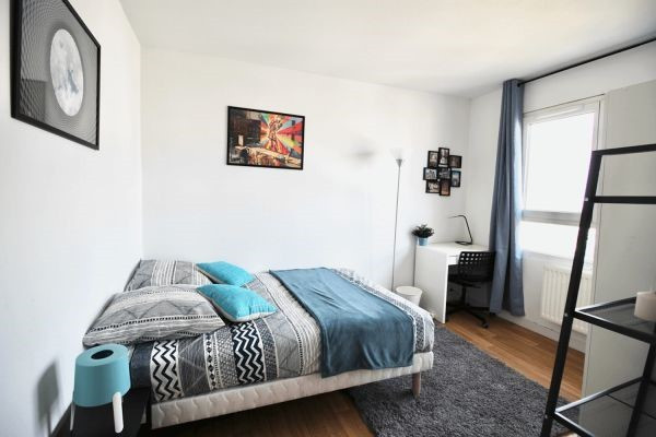 
                                                Location
                                                 Appartement 1 pièce• 11m²