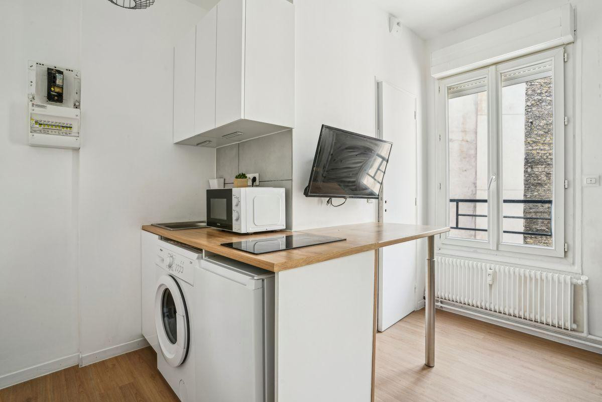 
                                                Location
                                                 Appartement. 1 pièce 17m2