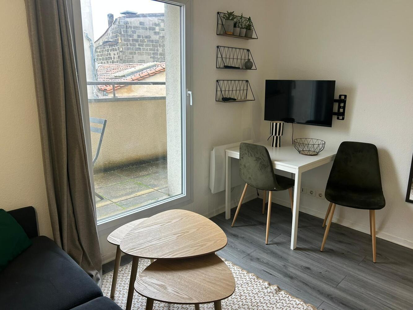 
                                                Location
                                                 Appartement 1 pièce