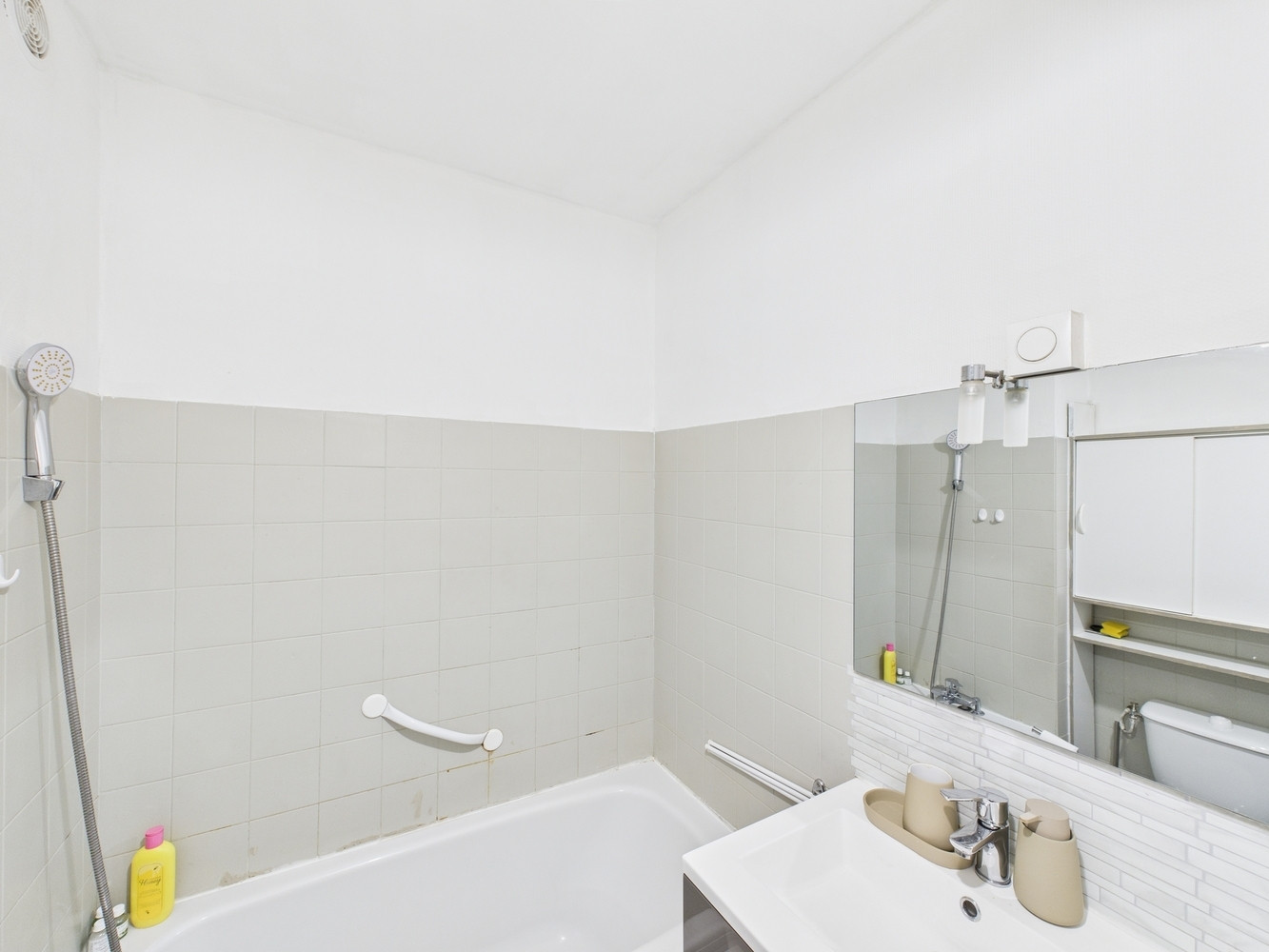 
                                                Location
                                                 Appartement 1 pièce