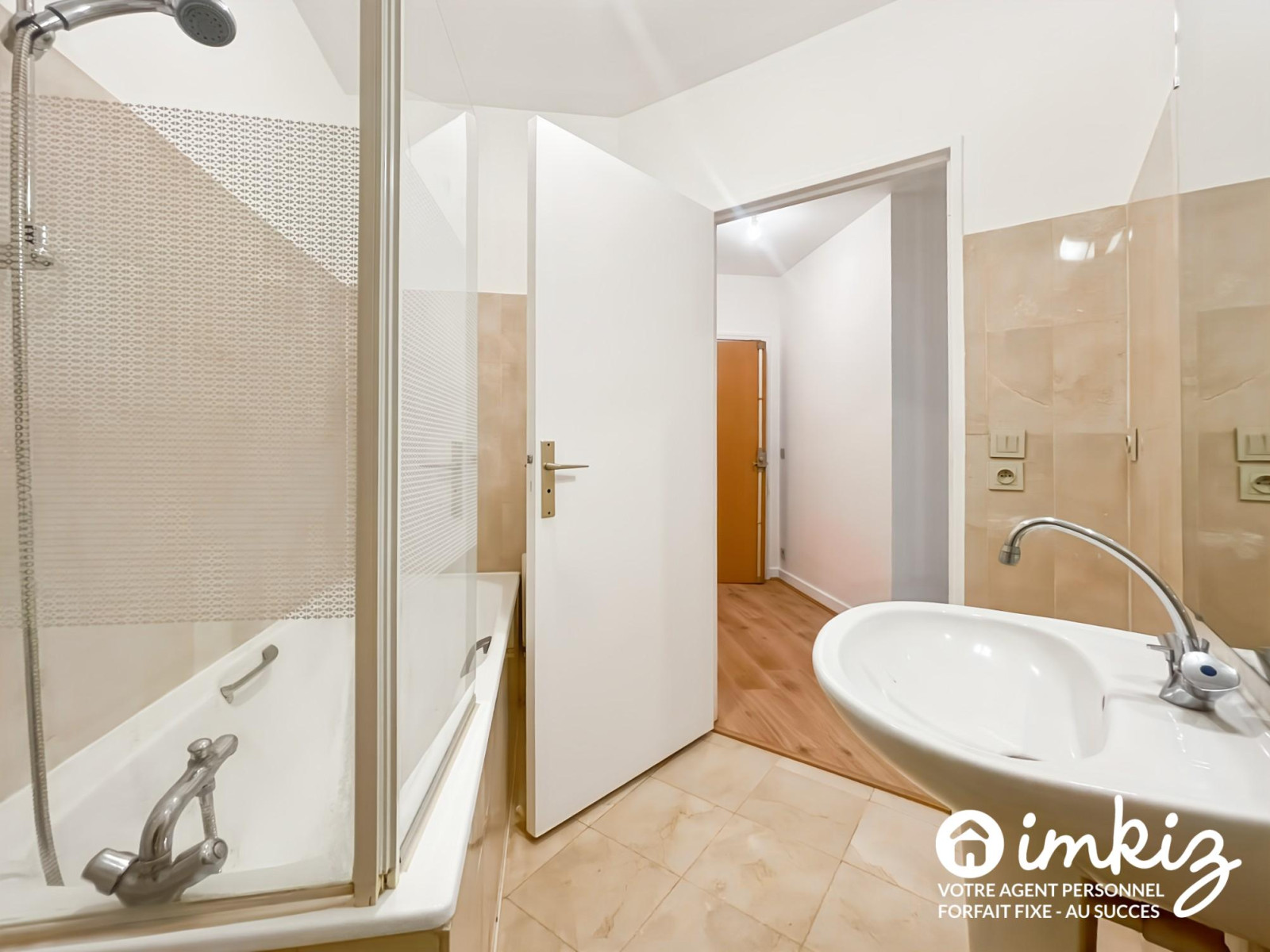 
                                                Vente
                                                 Appartement 1 pièce