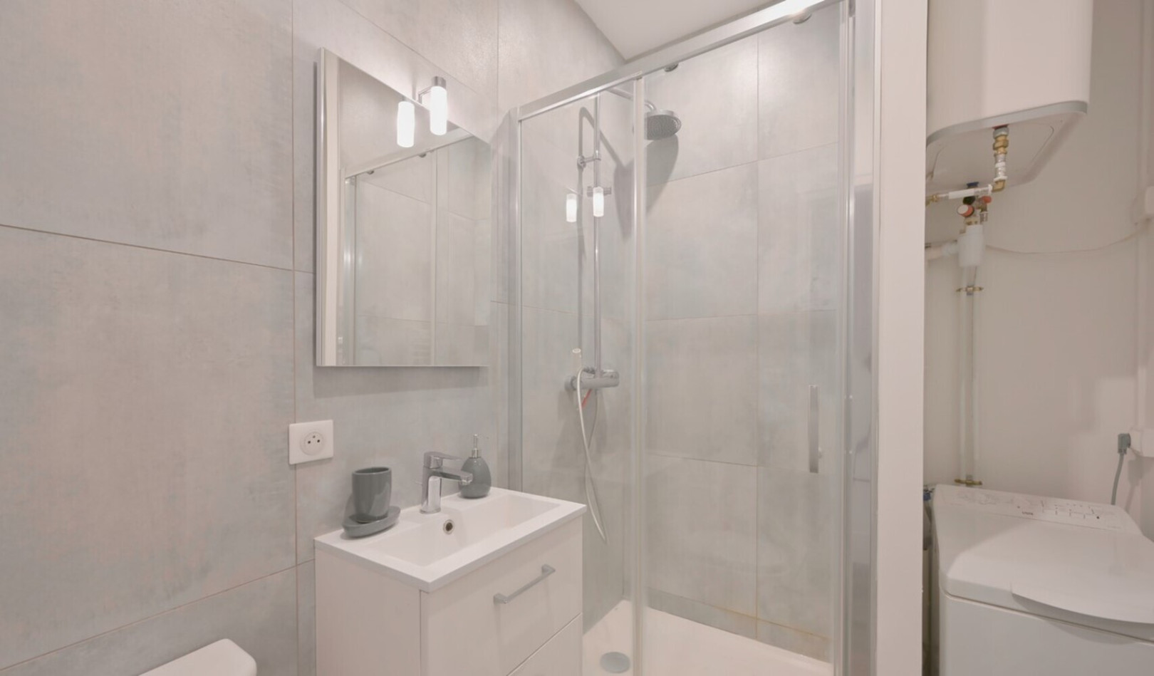 
                                                Location
                                                 Appartement 1 pièce
