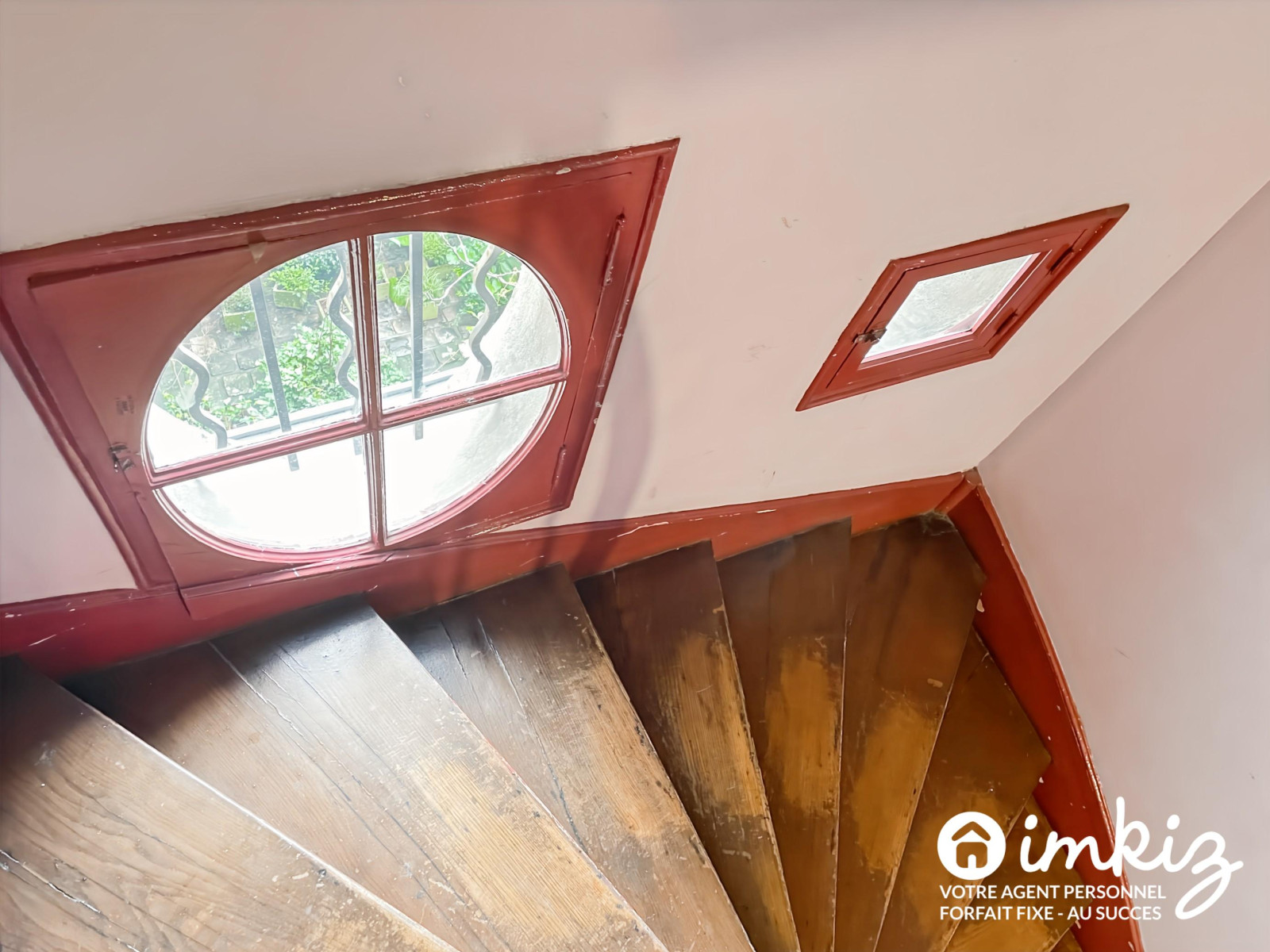 
                                                Vente
                                                 Appartement 1 pièce a rénover