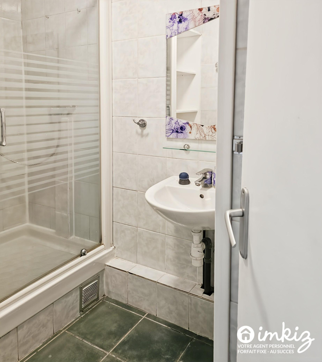 
                                                Vente
                                                 Appartement 1 pièce