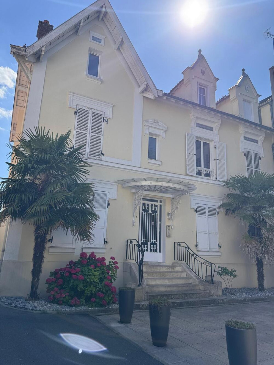
                                                Location
                                                 Appartement 1 pièce