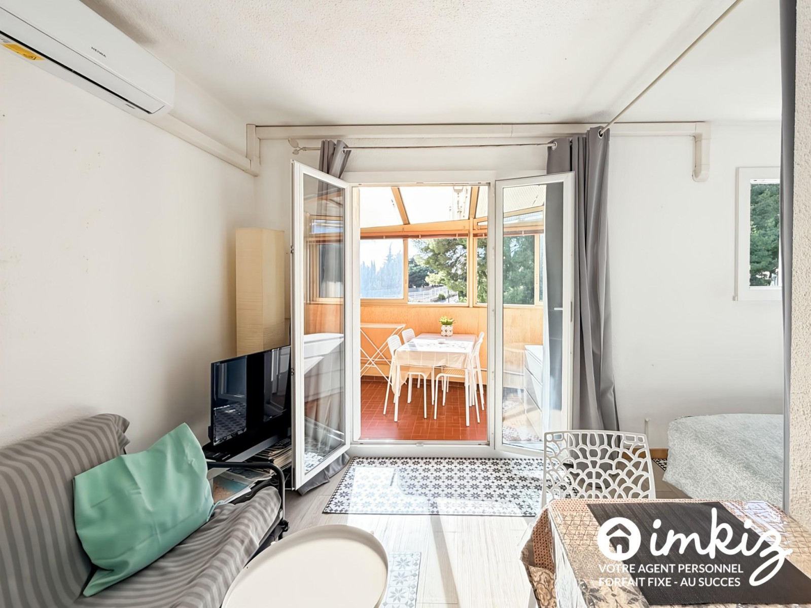 
                                                Vente
                                                 Appartement 2 coins nuit - veranda -stationnement