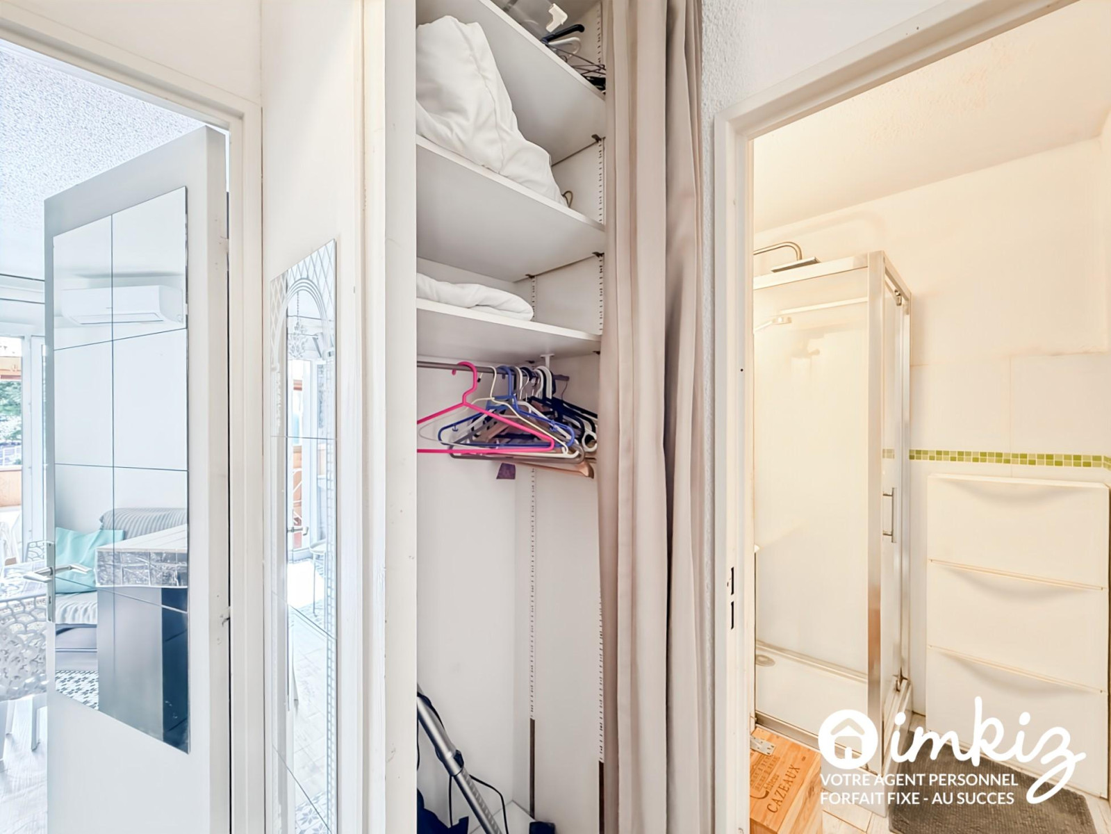 
                                                Vente
                                                 Appartement 2 coins nuit - veranda -stationnement