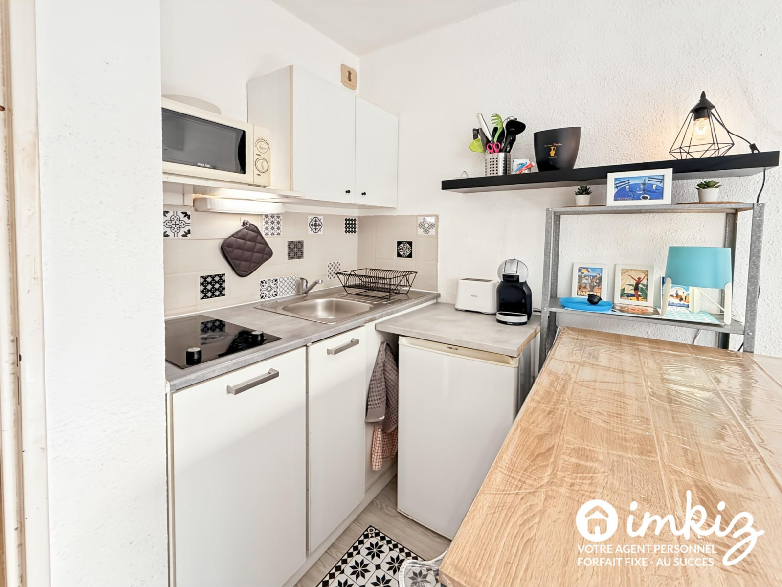 
                                                Vente
                                                 Appartement 2 coins nuit - veranda -stationnement