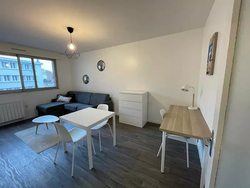 
                                                Location
                                                 appartement 1 pièce meublé 27 m²