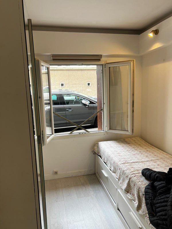 
                                                Location
                                                 Appartement 1 pièce meublé