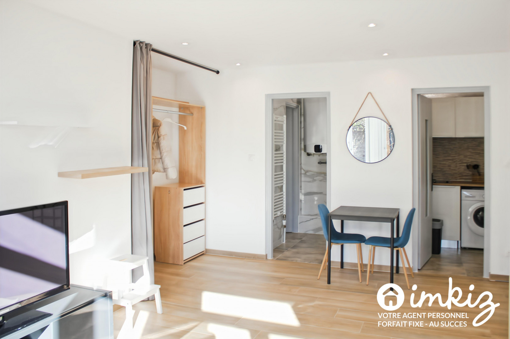 
                                                Vente
                                                 Appartement 1 pièce rénové et meublé