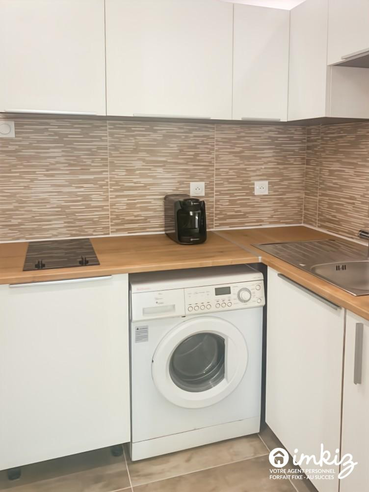 
                                                Vente
                                                 Appartement 1 pièce rénové et meublé