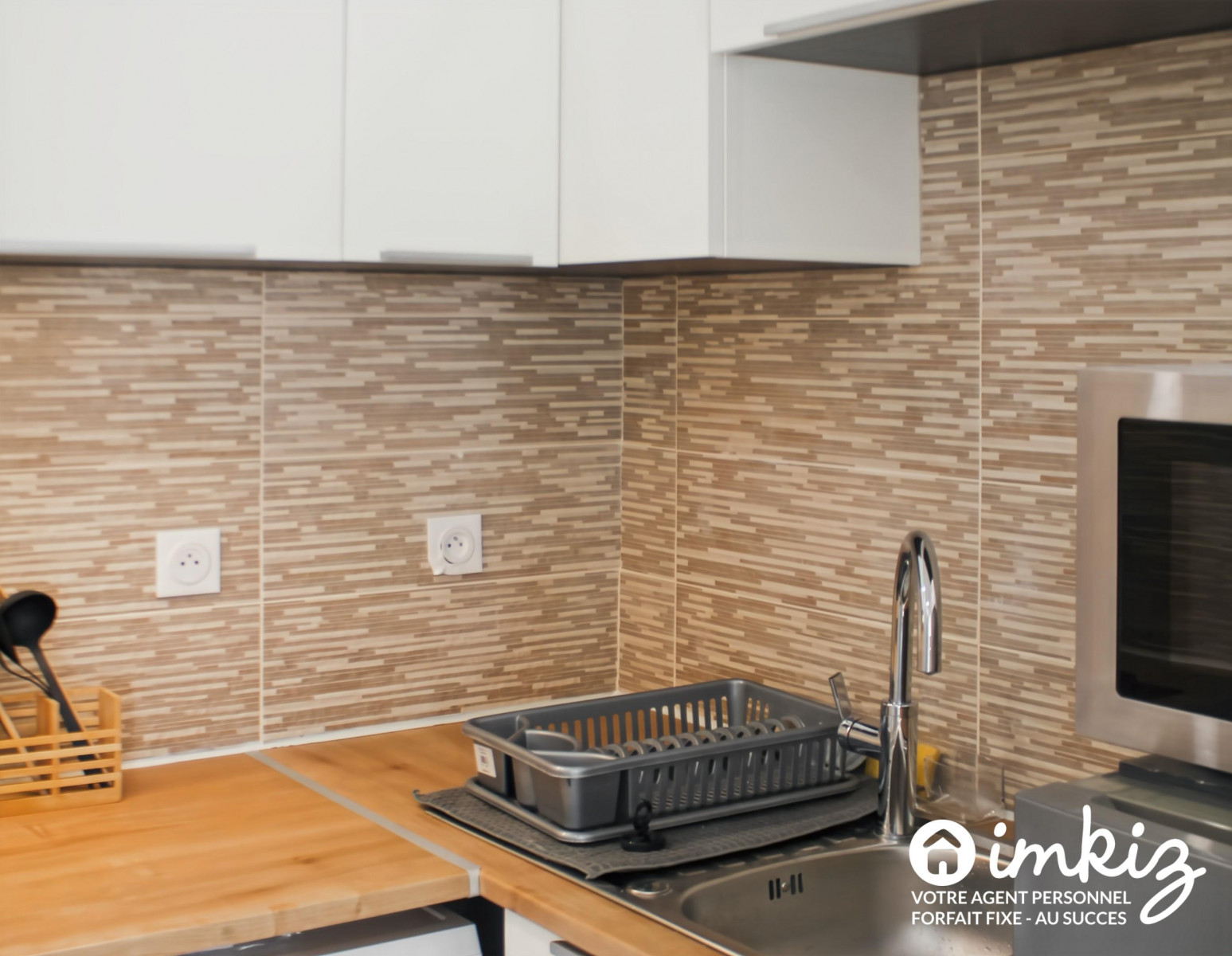 
                                                Vente
                                                 Appartement 1 pièce rénové et meublé