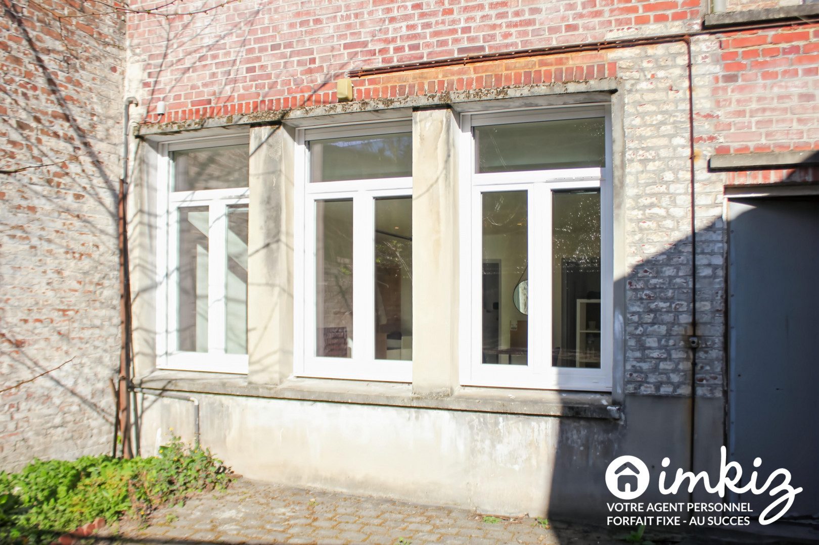 
                                                Vente
                                                 Appartement 1 pièce rénové et meublé
