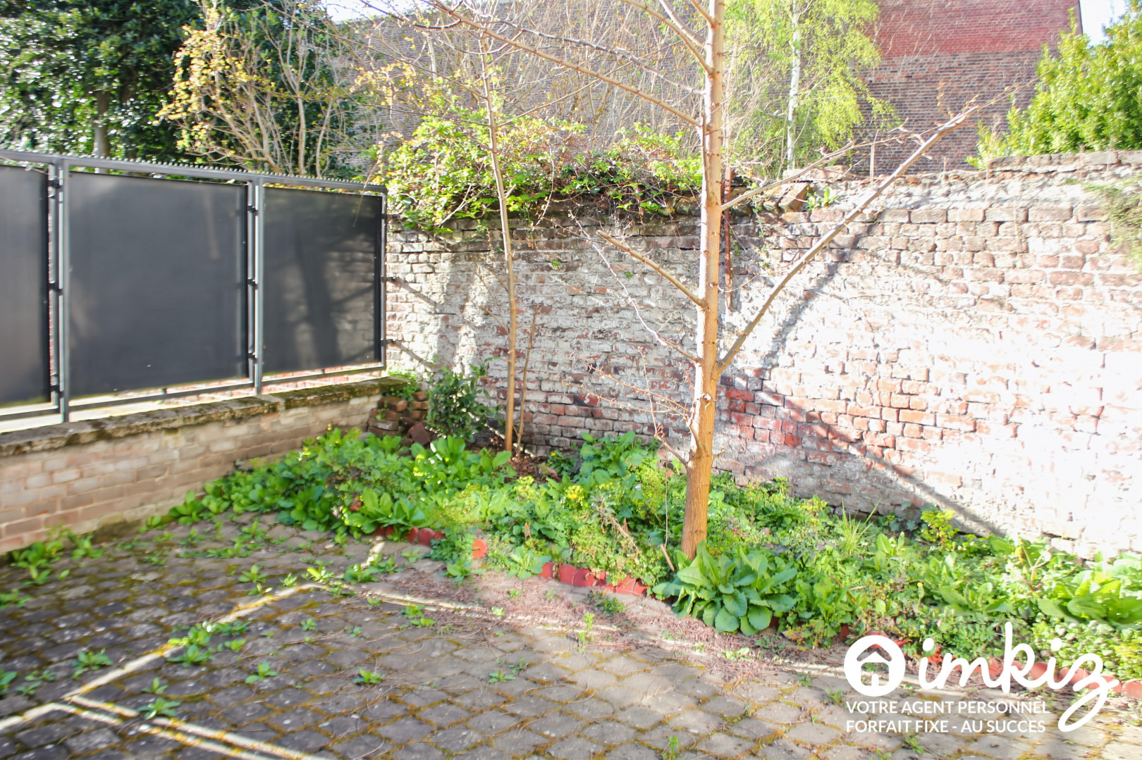 
                                                Vente
                                                 Appartement 1 pièce rénové et meublé