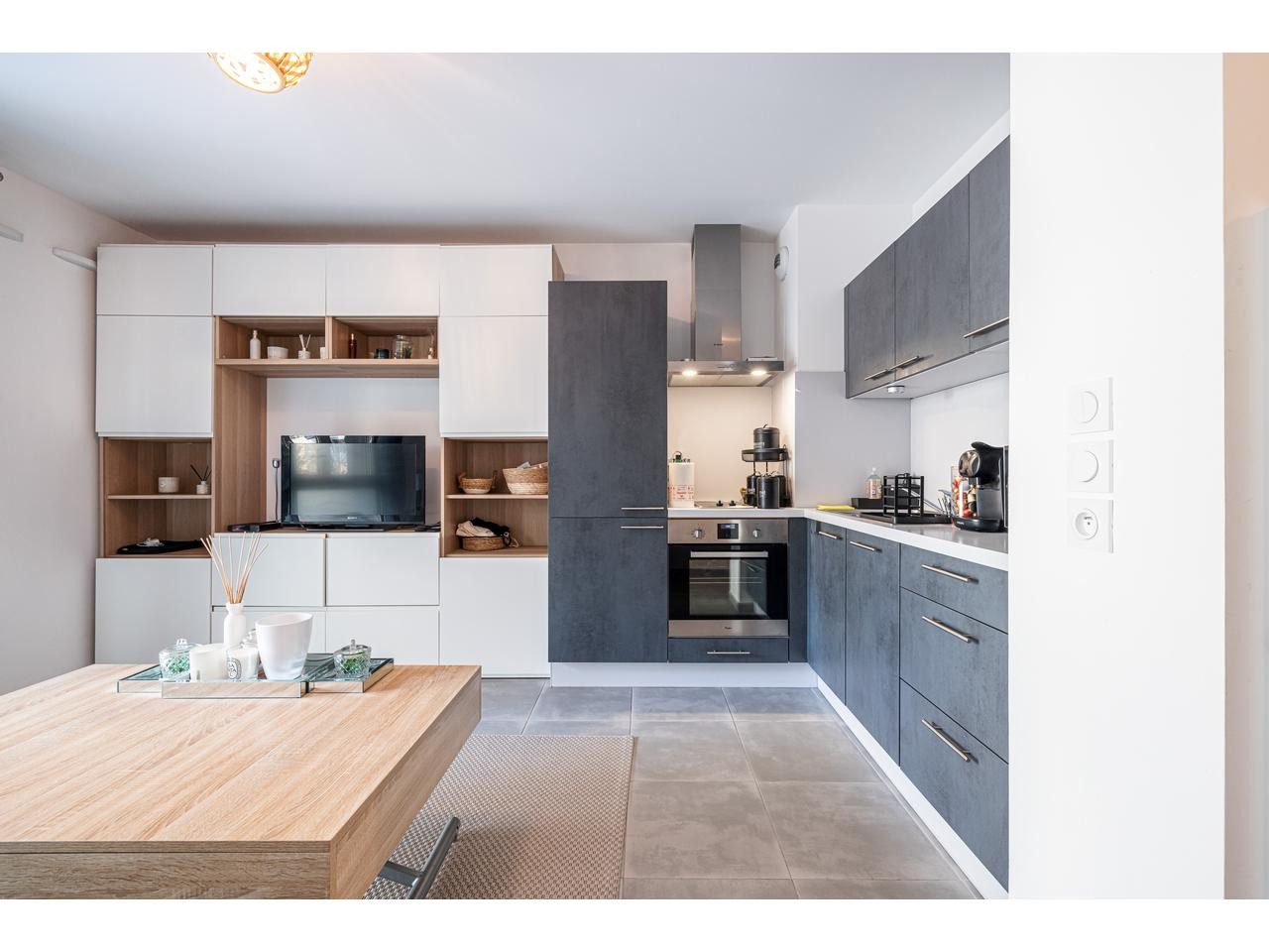 
                                                Location
                                                 Appartement  1 Pièce(s) 23.82 m²  à vendre