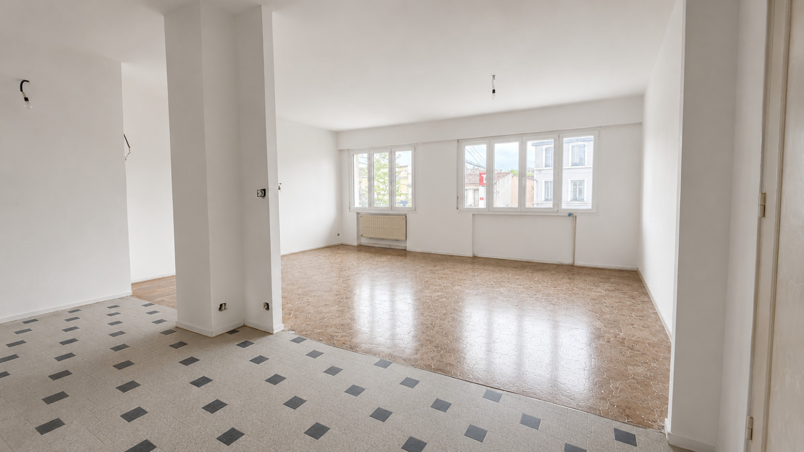 
                                                Vente
                                                 Appartement 101 m² traversant et lumineux