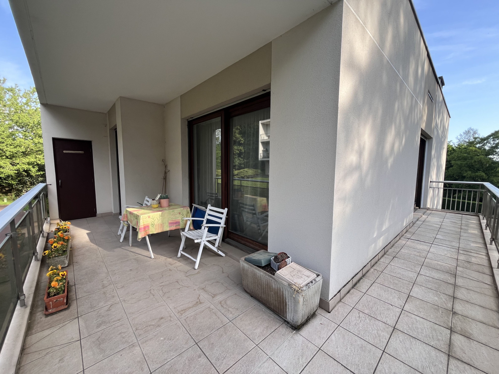 
                                                Vente
                                                 Appartement 104m² dans une résidence avec piscine et tennis