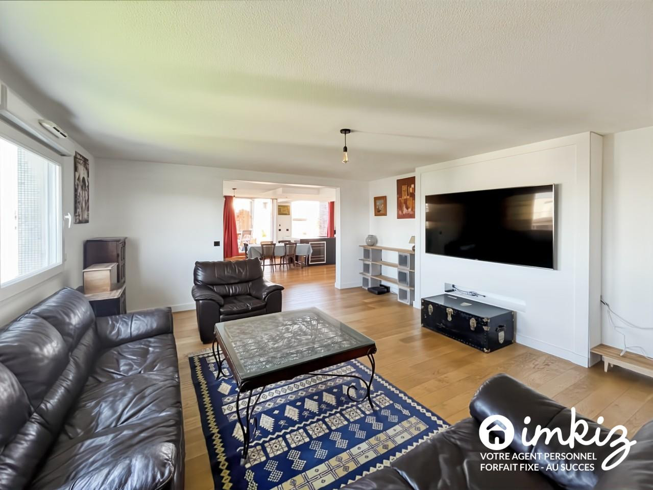
                                                Vente
                                                 Appartement 135 m2 secteur gare Saint Jean