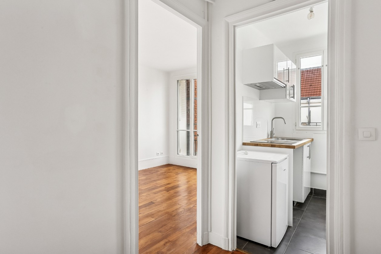 
                                                Vente
                                                 Appartement 19,3m² - Paris 15ème