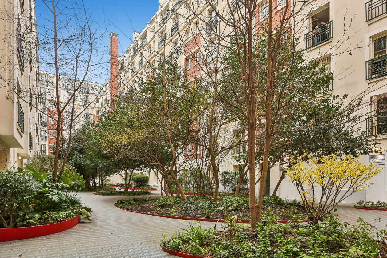 
                                                Vente
                                                 Appartement 19,3m² - Paris 15ème