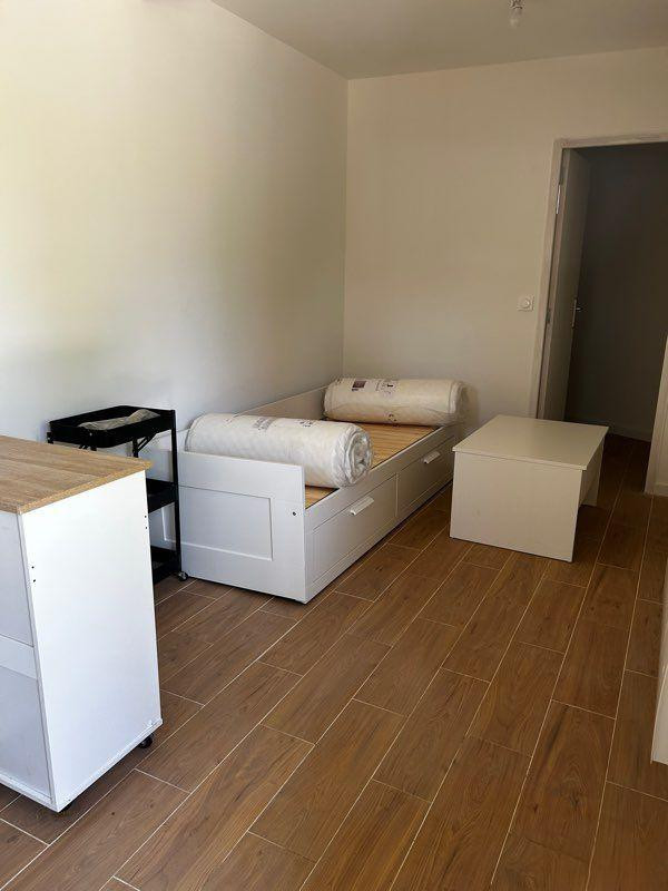 
                                                Location
                                                 Appartement 1piece 20m2 Talence