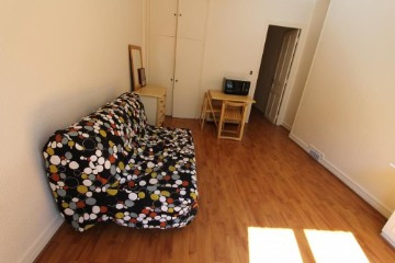
                                                Colocation
                                                 Appartement 1pieces meublée