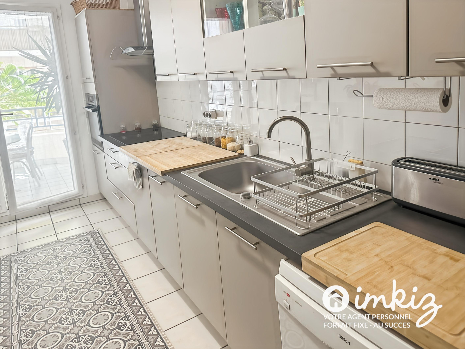 
                                                Location
                                                 Appartement 2 ch Triange d'Or
