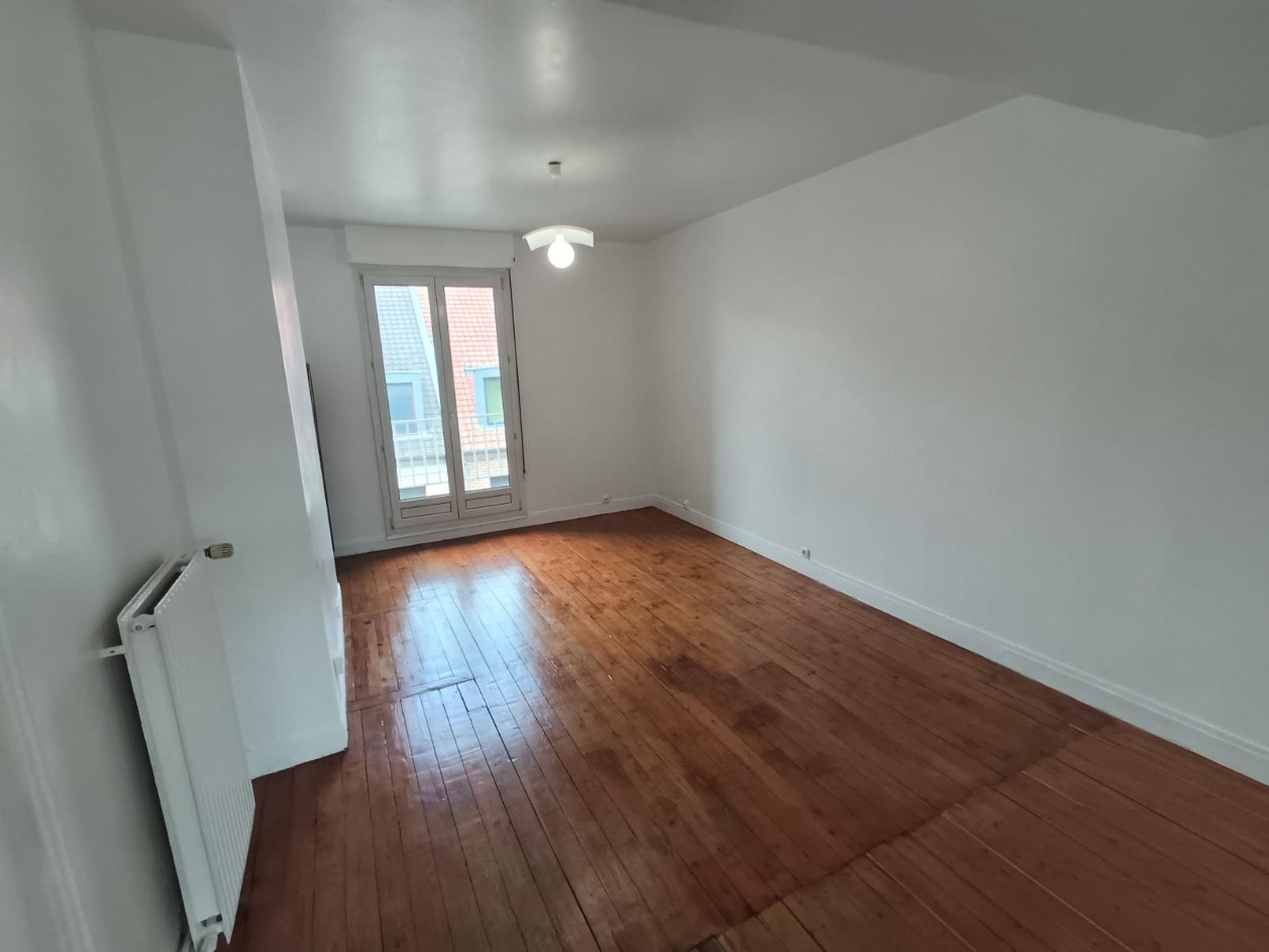 
                                                Location
                                                 Appartement 2 chambres Amiens Centre