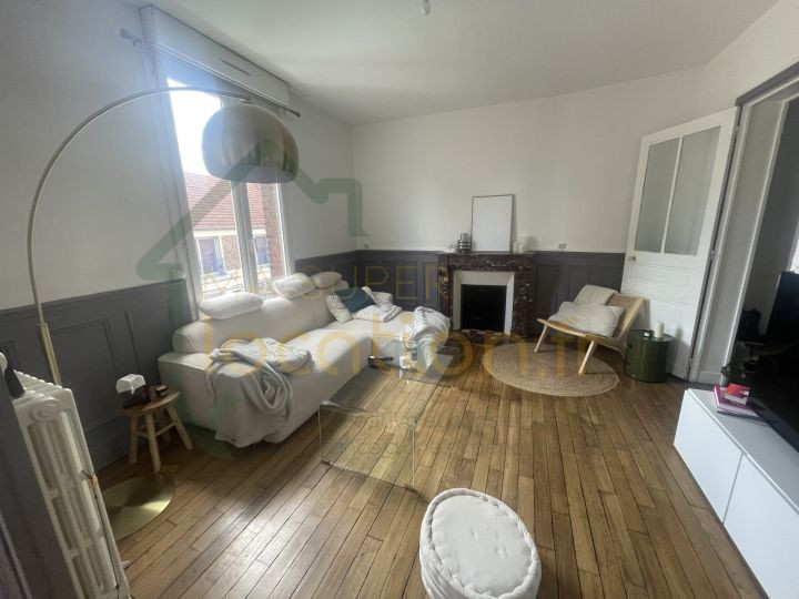 
                                                Location
                                                 Appartement 2 chambres de 82m2