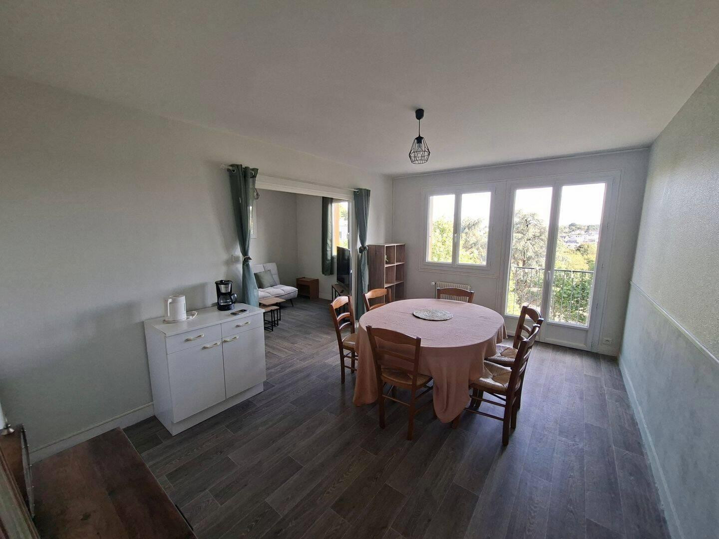 
                                                Colocation
                                                 Appartement 2 chambres en colocation 560 €