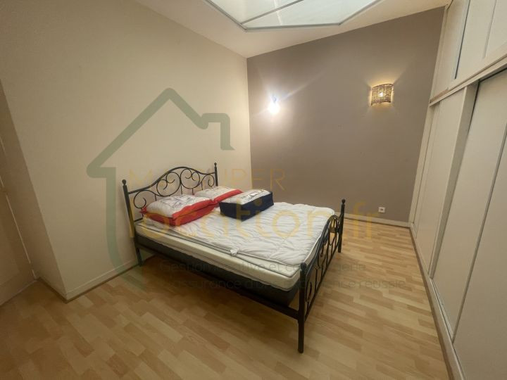 
                                                Location
                                                 Appartement 2 chambres entièrement meublé