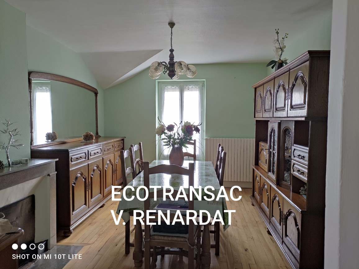 
                                                Vente
                                                 APPARTEMENT 2 CHAMBRES + UNE CAVE