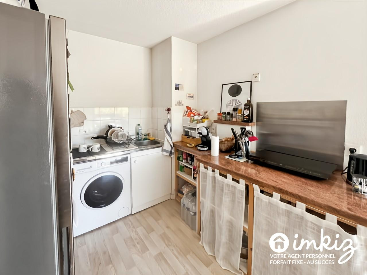 
                                                Vente
                                                 Appartement 2 p.  Balcon, parking, proche tram