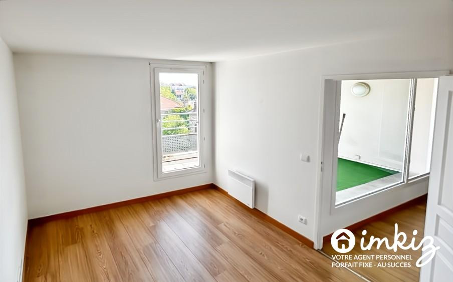 
                                                Vente
                                                 Appartement 2 pièces + 1 place de parking